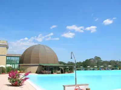 Piscina Cosmopolitan Golf & Country Club